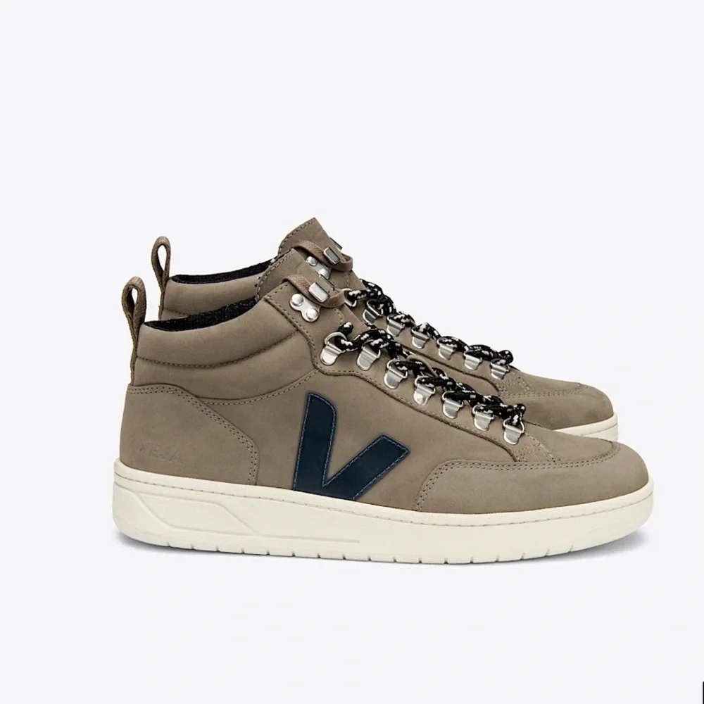Veja Roraima Nubuck moon rock high top sneakers 7